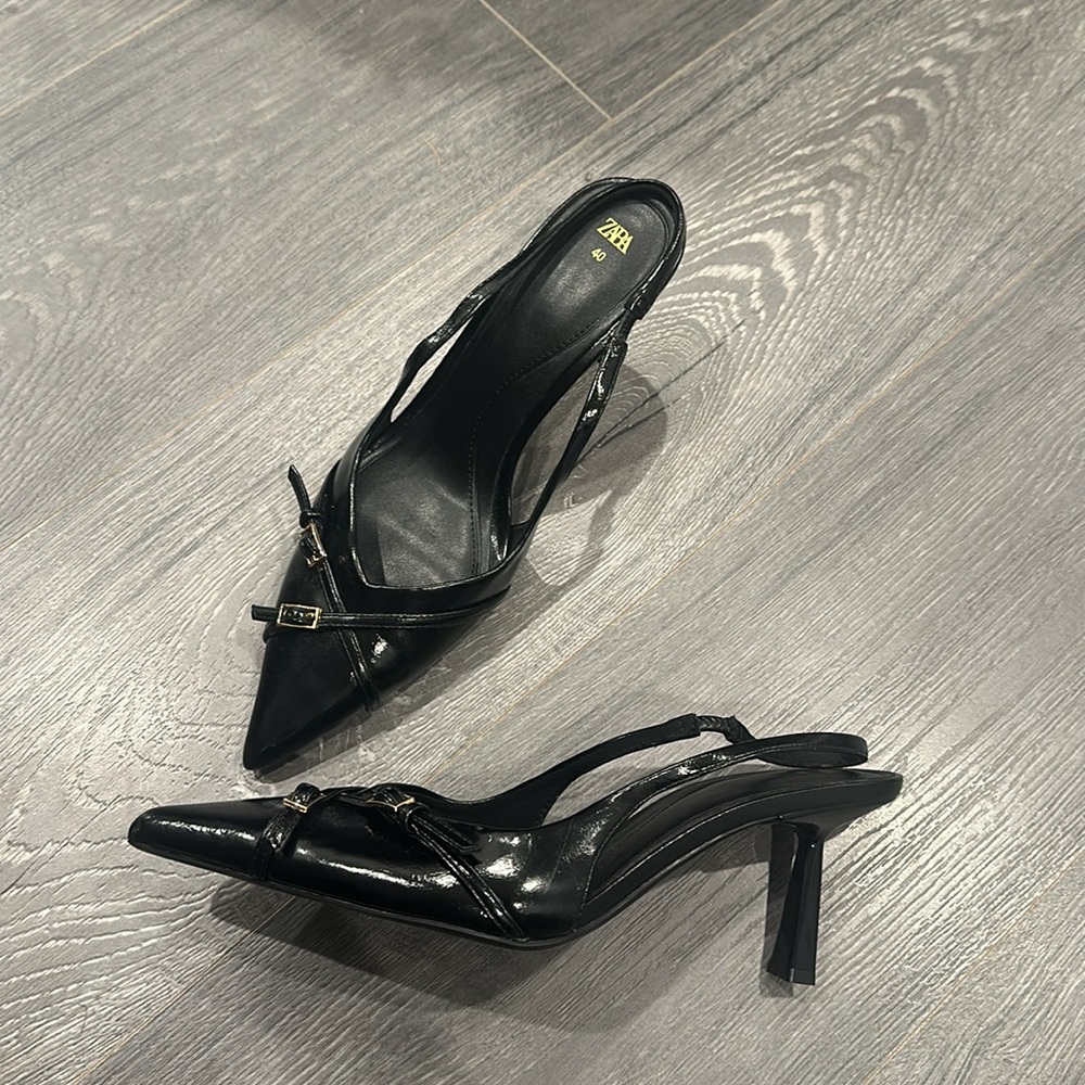 NWOT Zara sling back heels